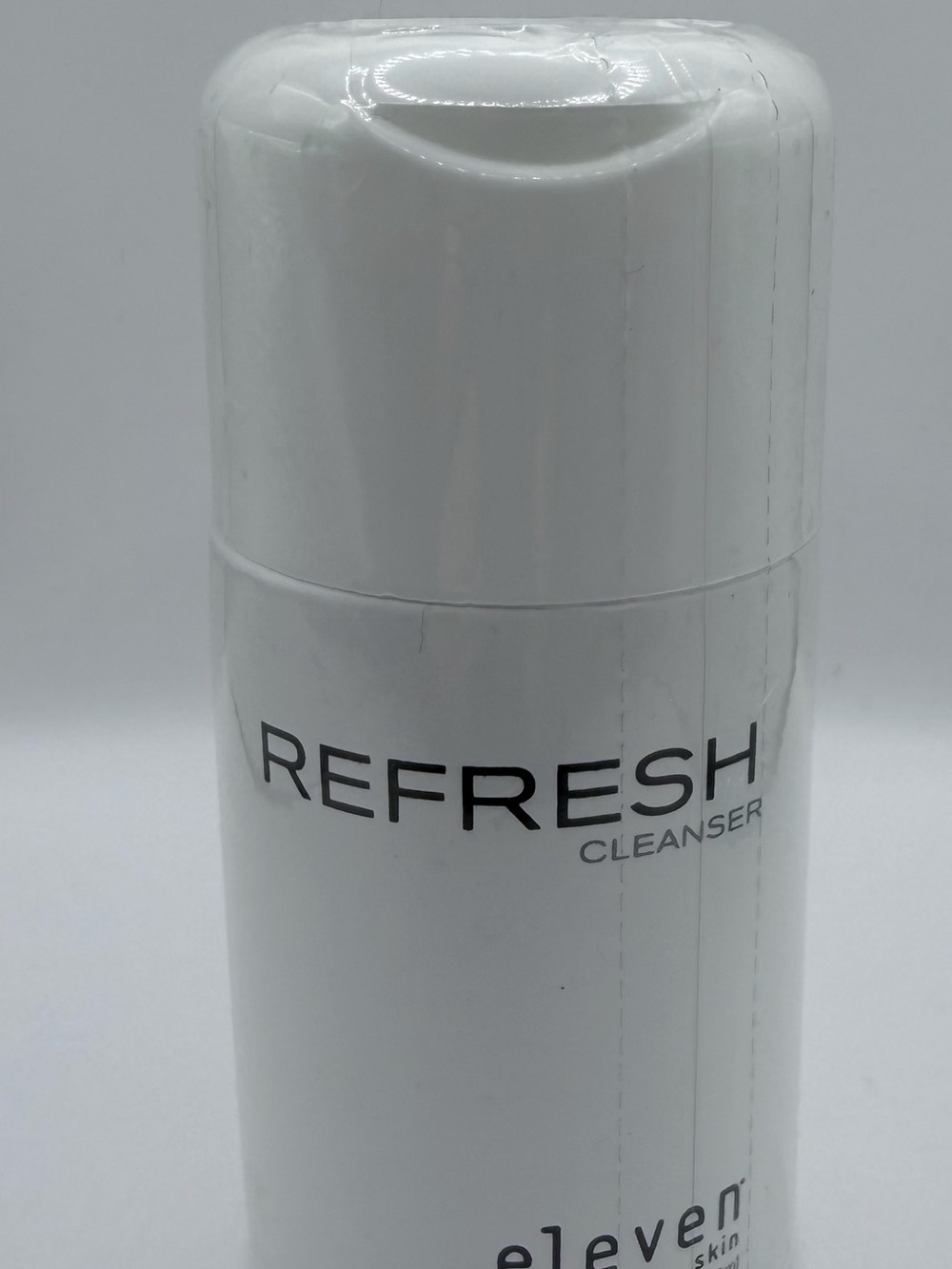Eleven Refresh Cleanser — White Gentle Facial Cleanser